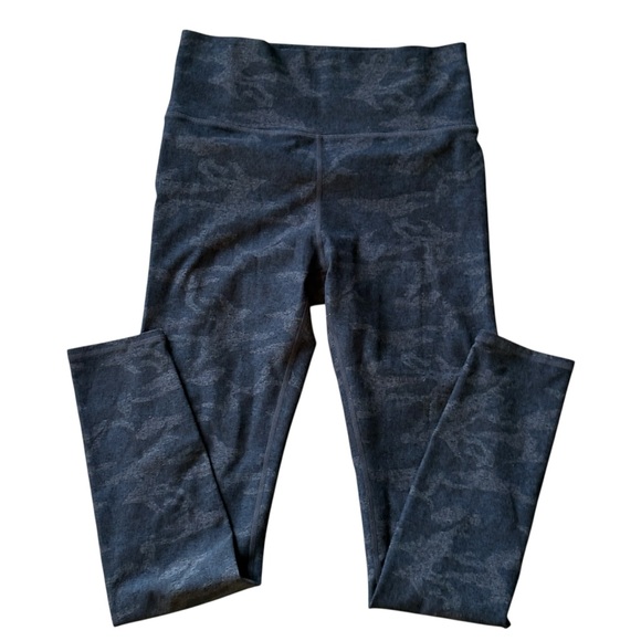 Vuori Pants - Vuori Clean Elevation Black Camo Leggings Size Medium Pockets